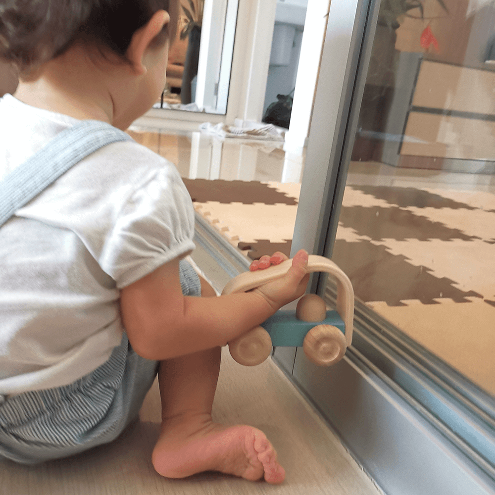 PlanToys - Vroom Car, Light Blue