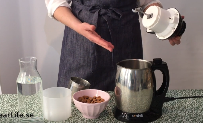 Milk & Soup Machine Soyabella White