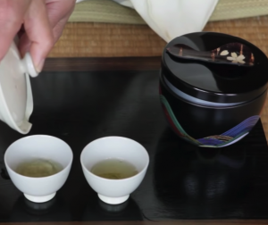 How-to-brew-Gyokuro-Tea-300x252.png