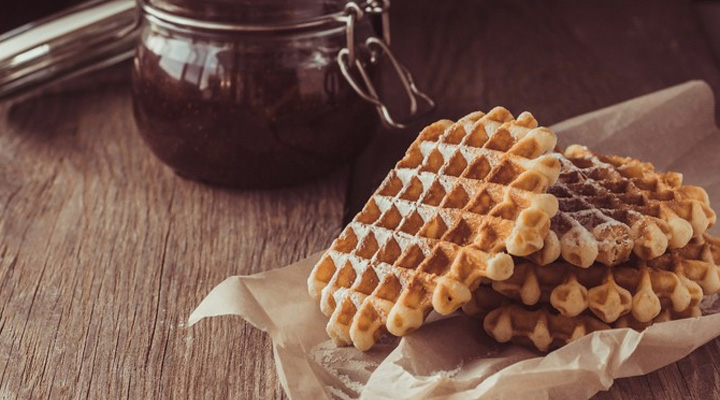 Recept på raw sylt med glutenfria/mjölkfria våfflor för julmys