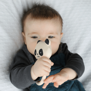 31196-Lanco-Bitring-i-Naturgummi-Kori-the-Panda-2-300x300.png